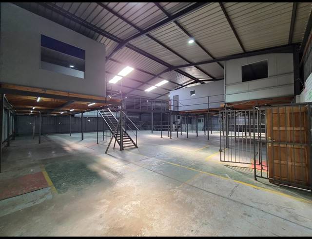600M² WAREHOUSE TO LET IN WADEVILLE